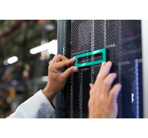 Hewlett Packard Enterprise Q1Z10AAE licencia y actualización de software 1 licencia(s) Actualizasr