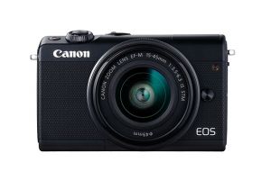 Canon EOS M100 + EF-M 15-45mm IS STM MILC 24,2 MP CMOS 6000 x 4000 Pixeles Negro